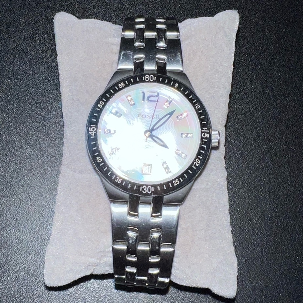 Fossil Watch with mother of pearl face - Picture 7 of 9